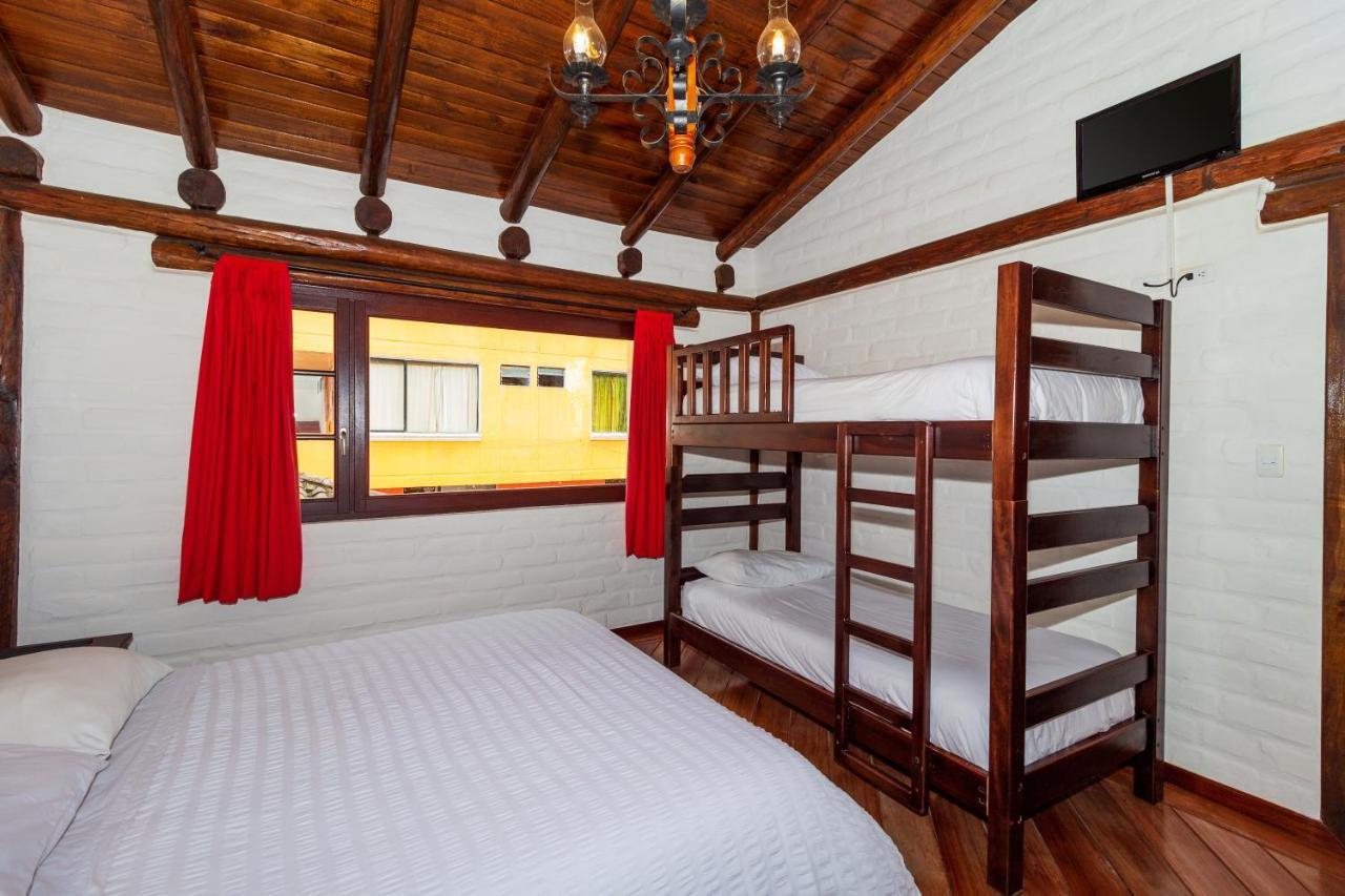 Hotel Ile Baños Екстериор снимка