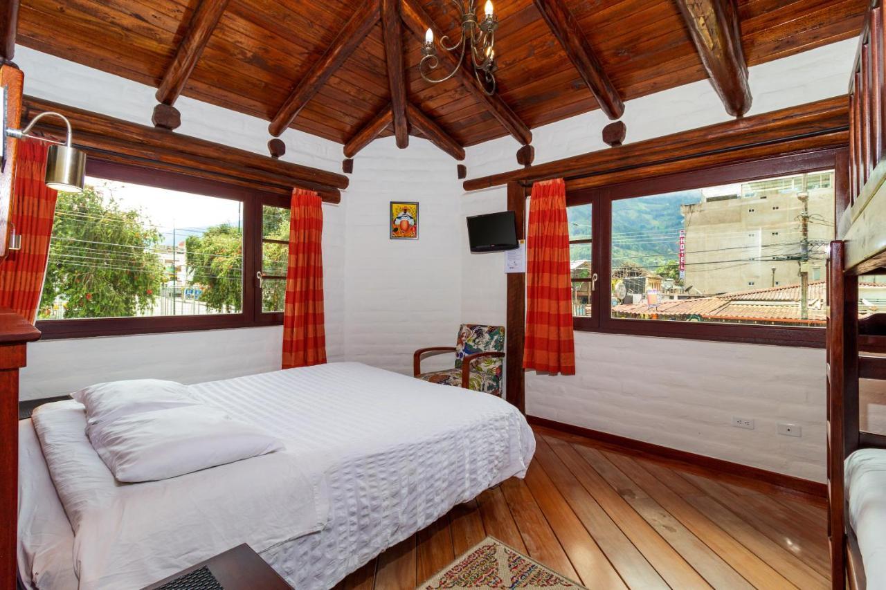 Hotel Ile Baños Екстериор снимка