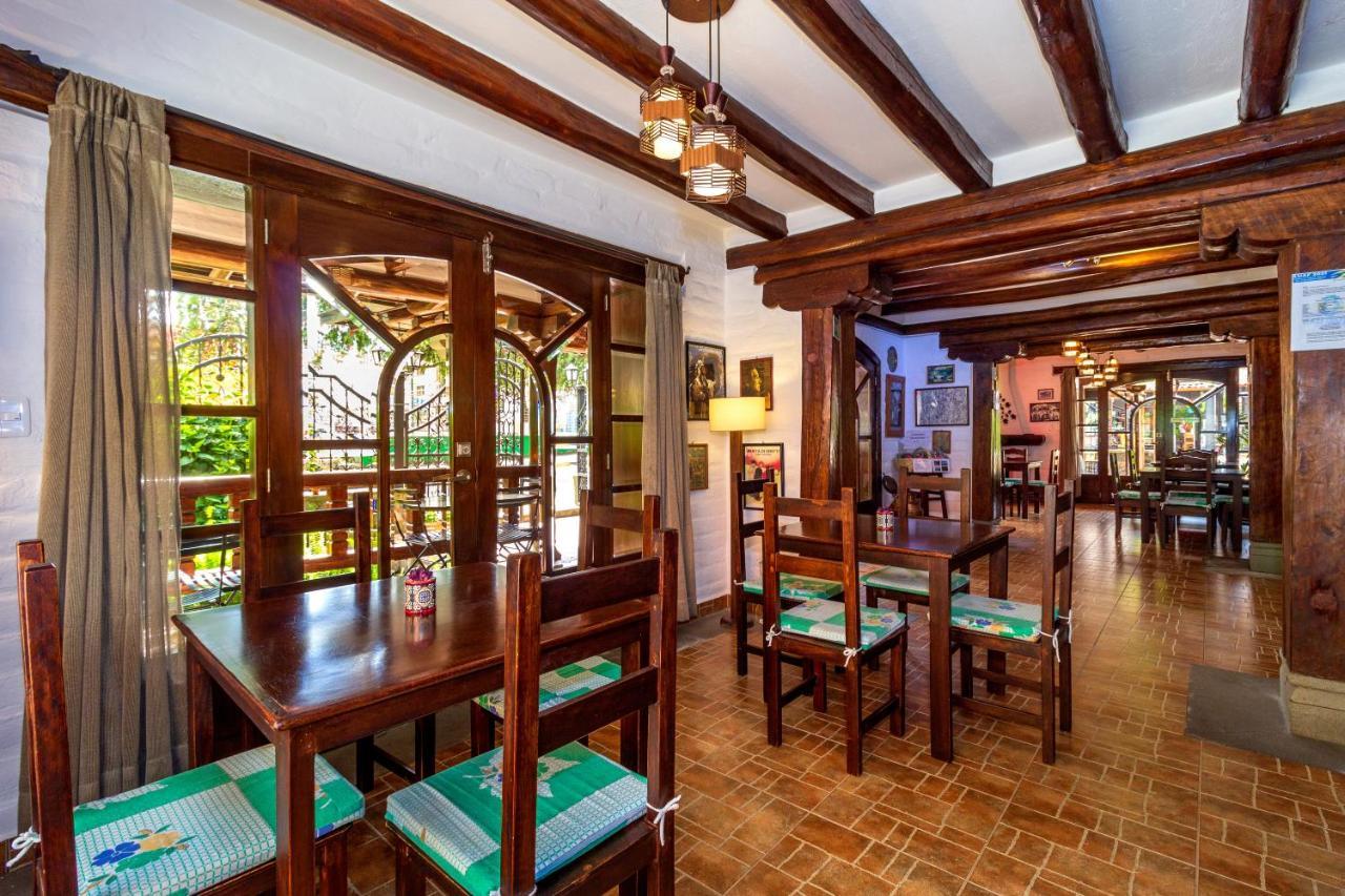 Hotel Ile Baños Екстериор снимка