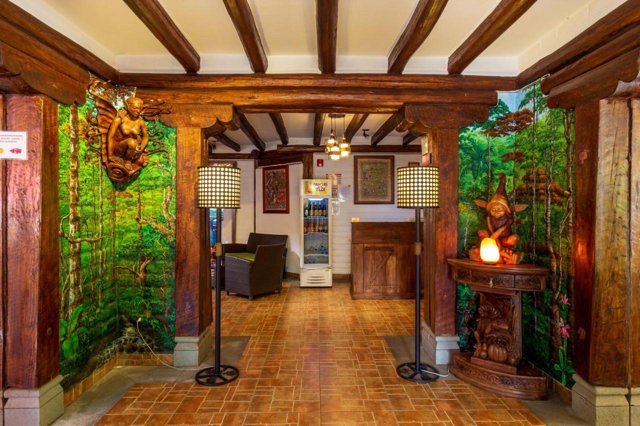 Hotel Ile Baños Екстериор снимка
