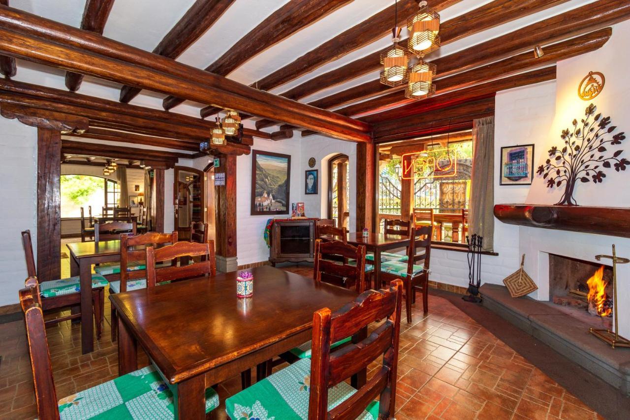 Hotel Ile Baños Екстериор снимка